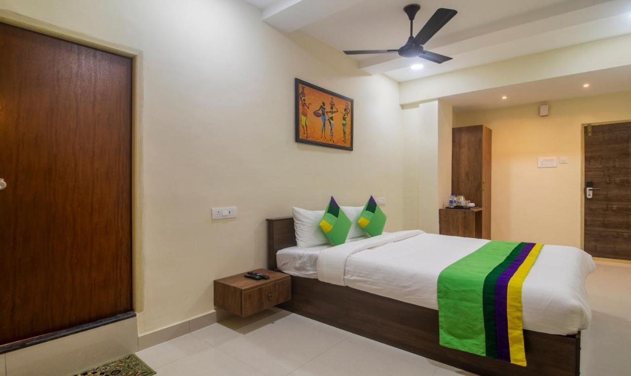Hotel Treebo Navya The Park Hajdarabad Zewnętrze zdjęcie